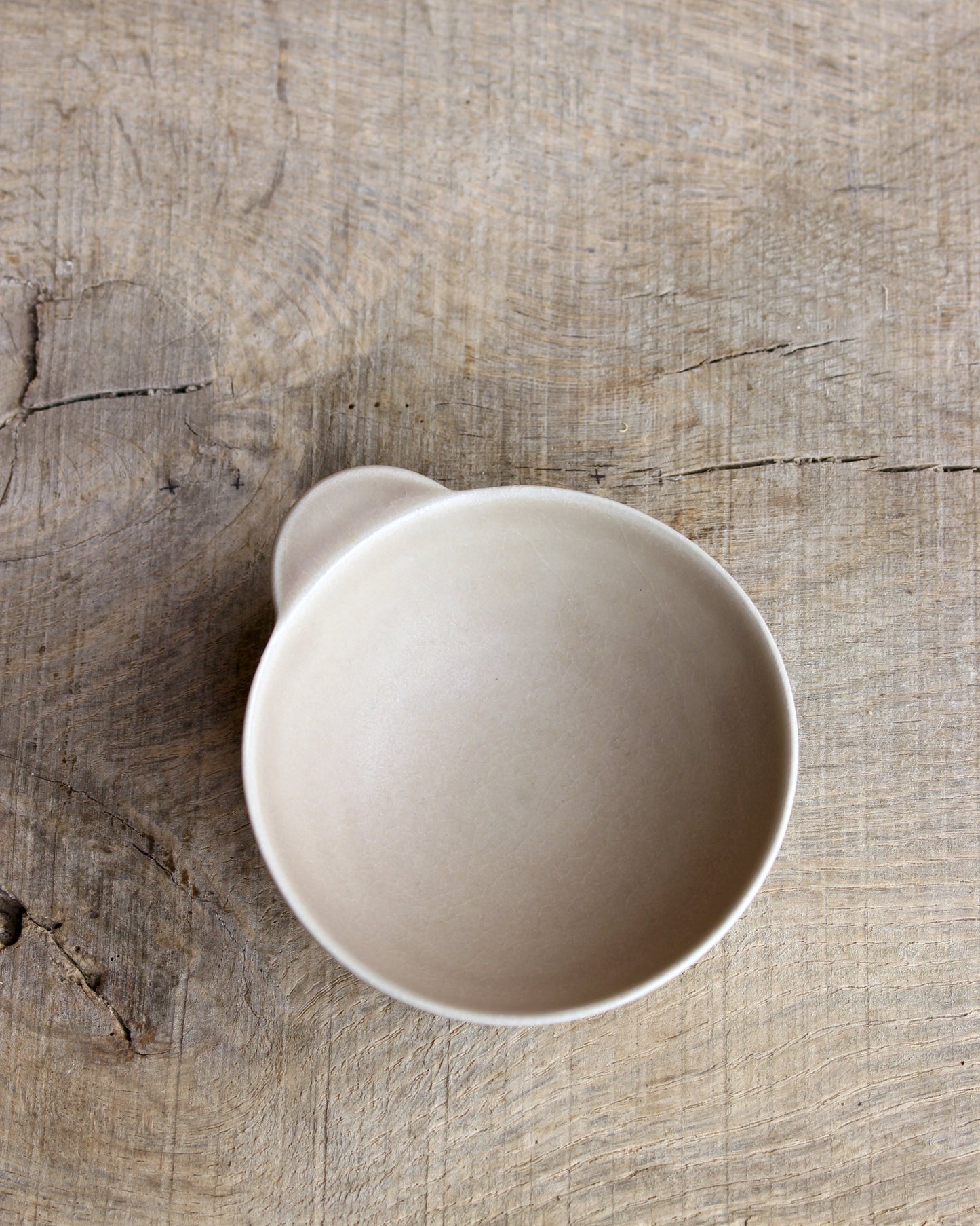 Small bowl with solid tab