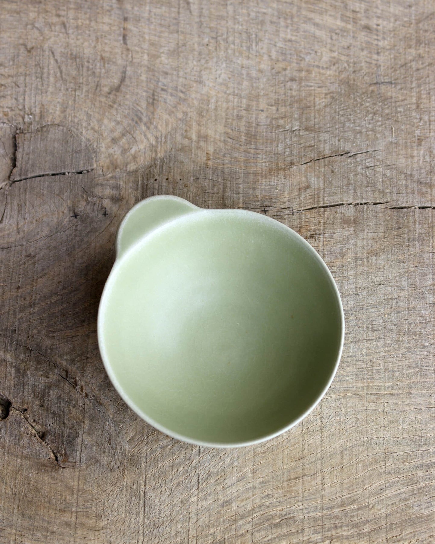 Small bowl with solid tab