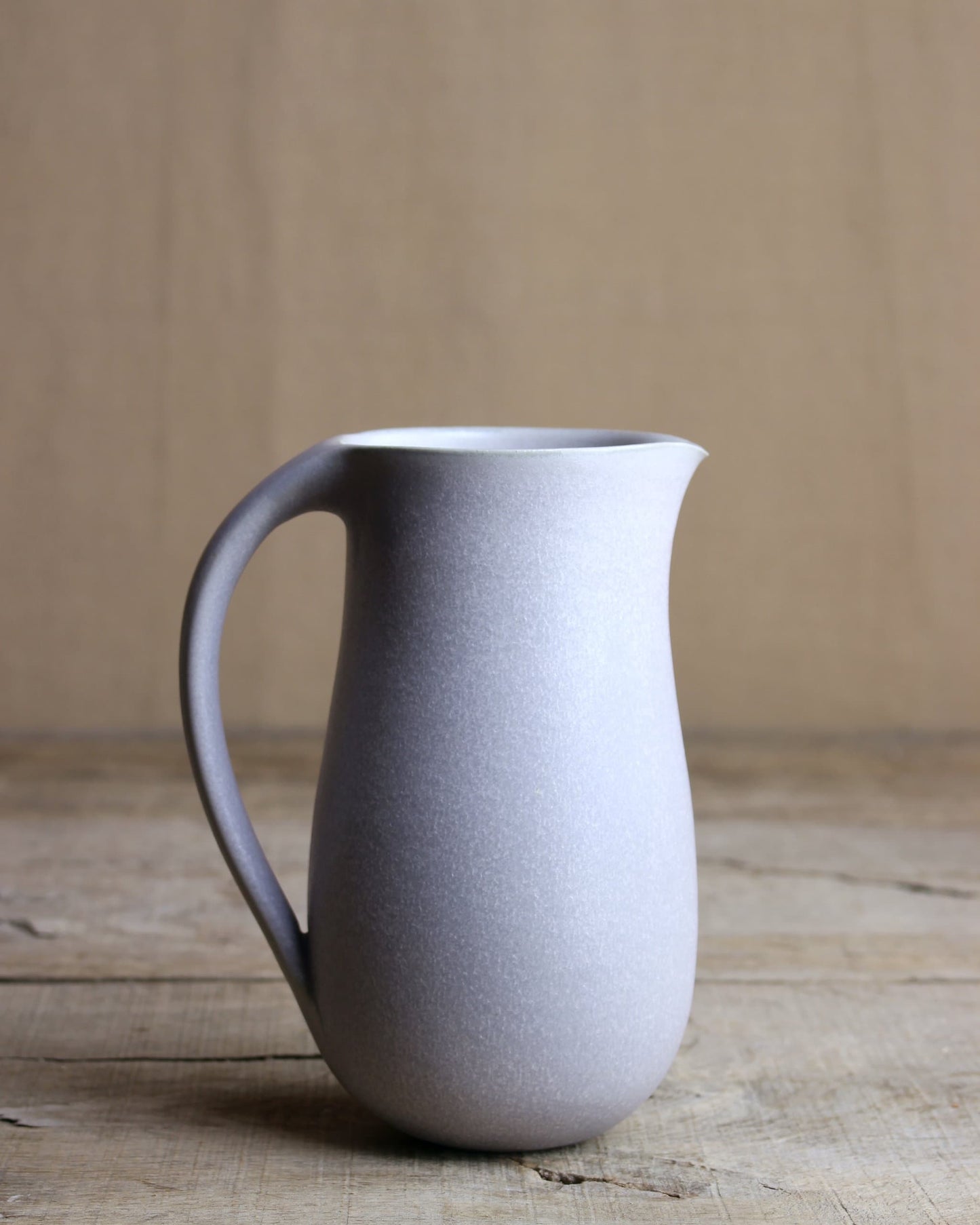 High jug - Pale mauve