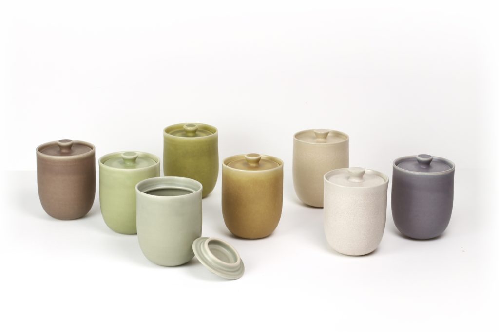 Lidded jar in stoneware - Violet - Cécile Preziosa