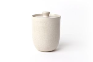 Small lidded jar in stoneware - Melted pearl grey - Cécile Preziosa